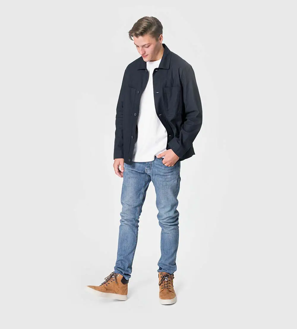 clothingstore2-man-pic8